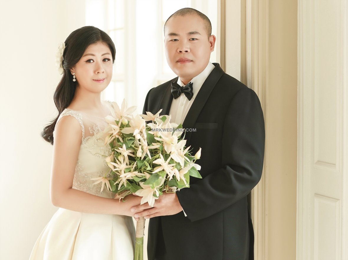 Korea pre wedding package (1).jpg